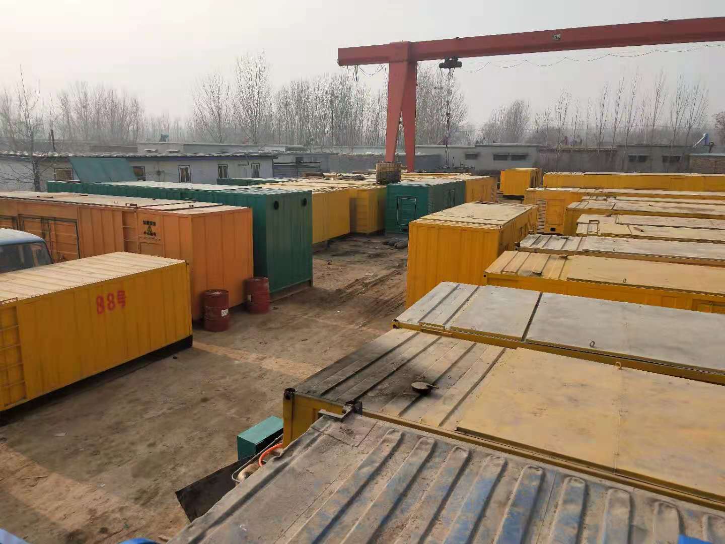 德保租赁发电机-灰尘、风沙对柴油发电机组造成哪些不良影响?