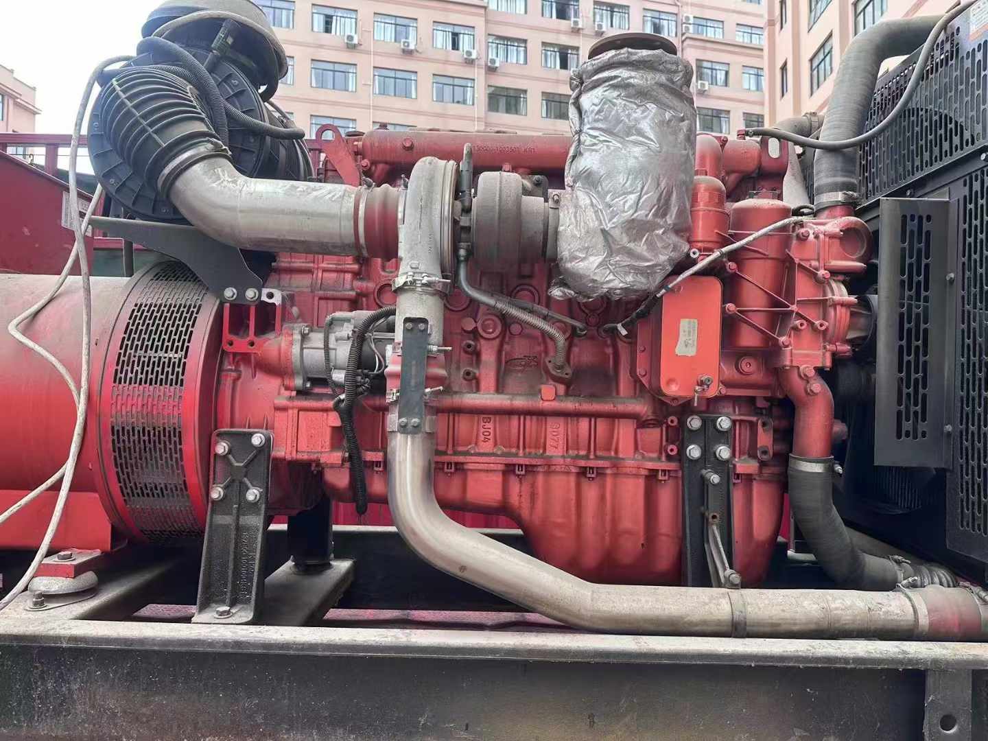 德保如何选择适合 600kW 柴油发电机组的过载保护器？