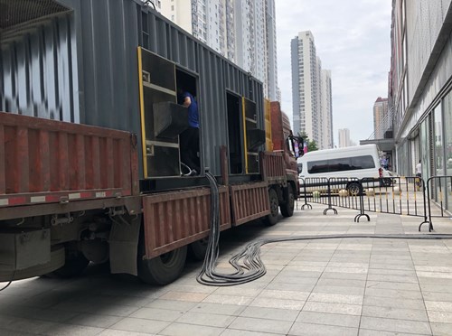 德保柴油发电机空气滤清器在不同季节的更换周期是否有差异？