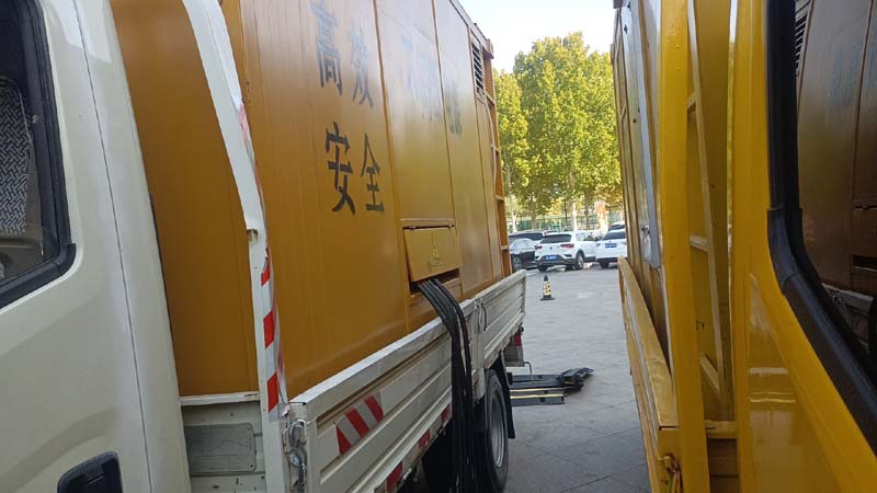 德保如何判断柴油发电机组和UPS电源的切换时间是否符合要求？