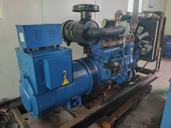 德保100kW柴油发电机组使用多级机油有哪些优缺点？